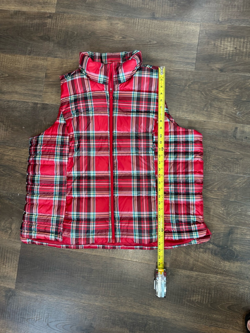 Lands’ End Women’s Plaid Puffer Vest Red Holiday Zip Front Size 2X 20W-22W - Picture 5 of 6